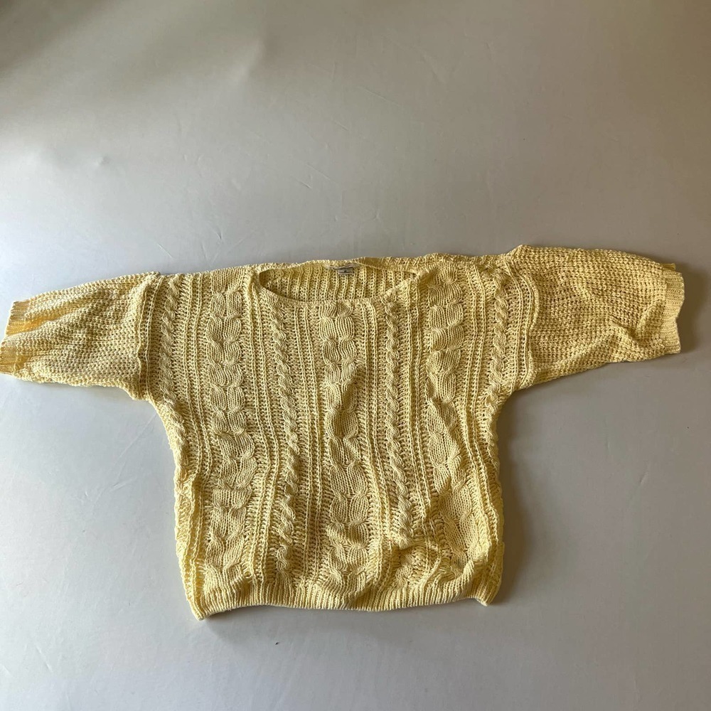 Vintage Innovations short sleeve yellow open knit sweater M